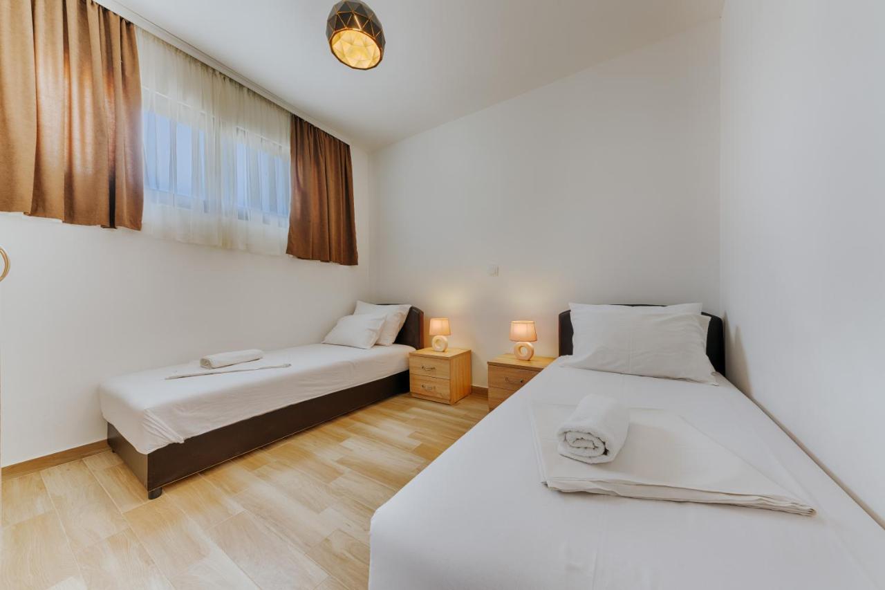 Imperial Resort 乌尔齐尼 外观 照片