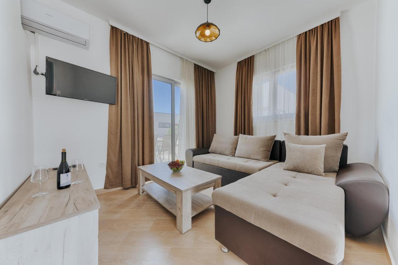 Imperial Resort 乌尔齐尼 外观 照片
