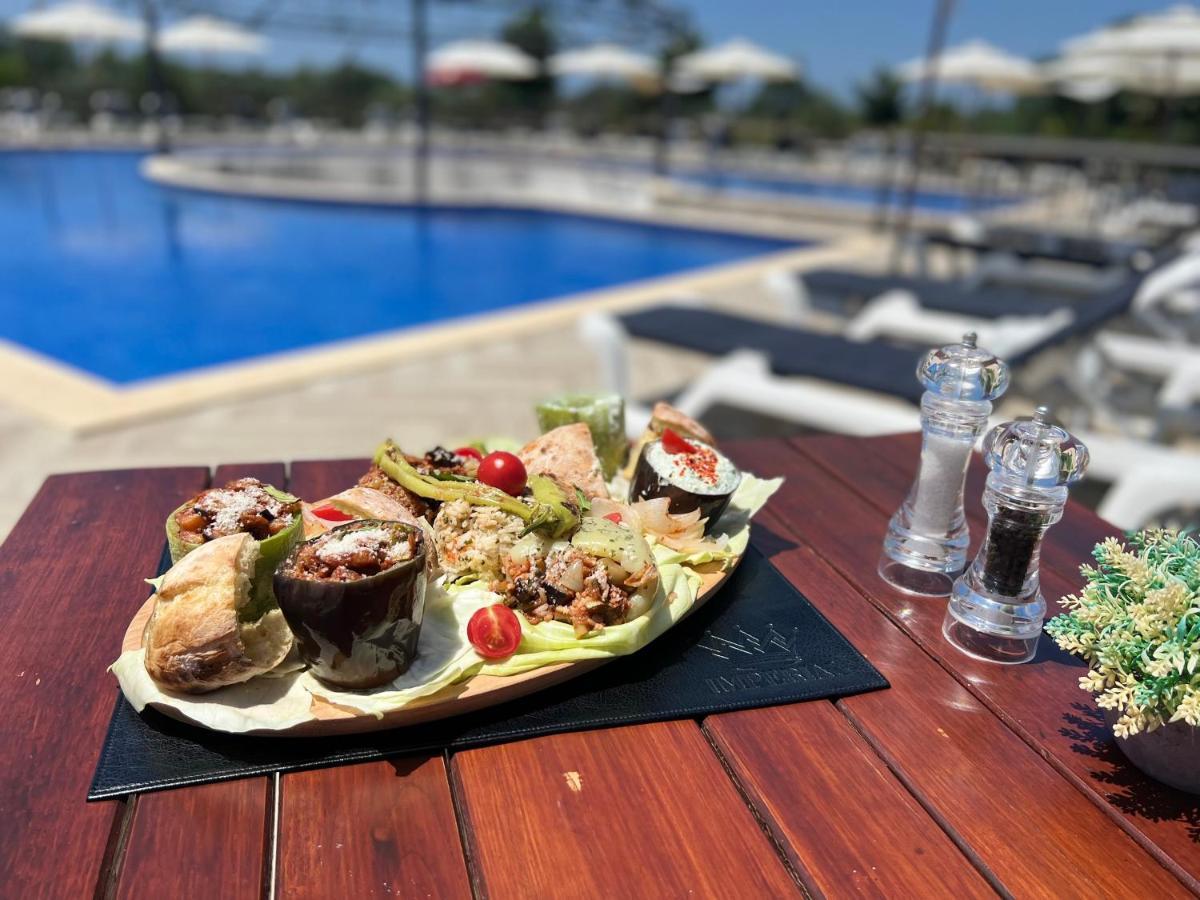 Imperial Resort 乌尔齐尼 外观 照片